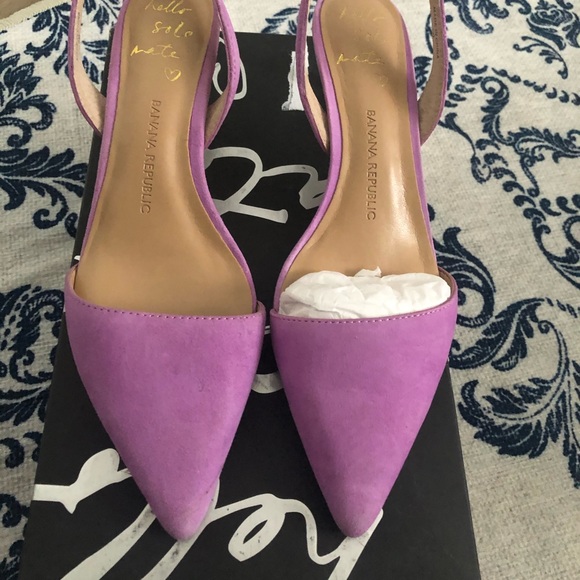 Beautiful Banana Republic heels - Picture 2 of 10